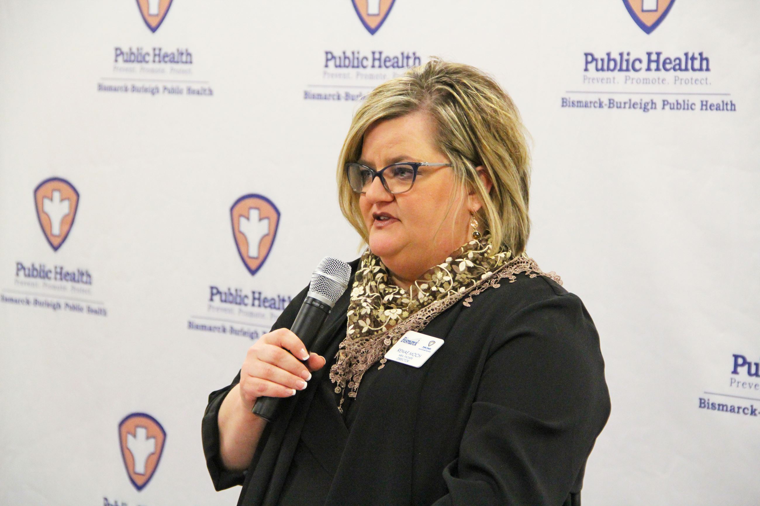 Renae Moch speaking.JPG