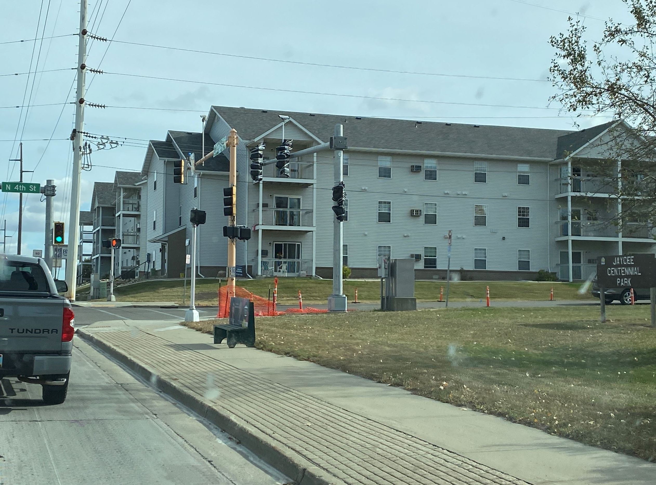 2024-10-13 double vision Century Ave  4th St signal standards for SB traffic (JPG)